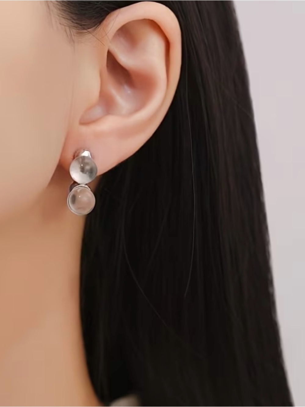 NEW! Trendy Clear Bubble Hoop Earrings. - Picture 6 of 7
